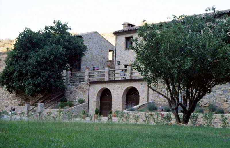 Eco Hotel Cueva del Gato 1