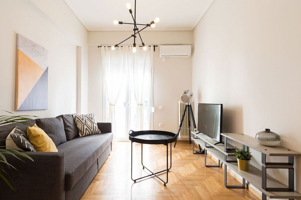 Modern Flat next to the USA Embassy by UPSTREET 1