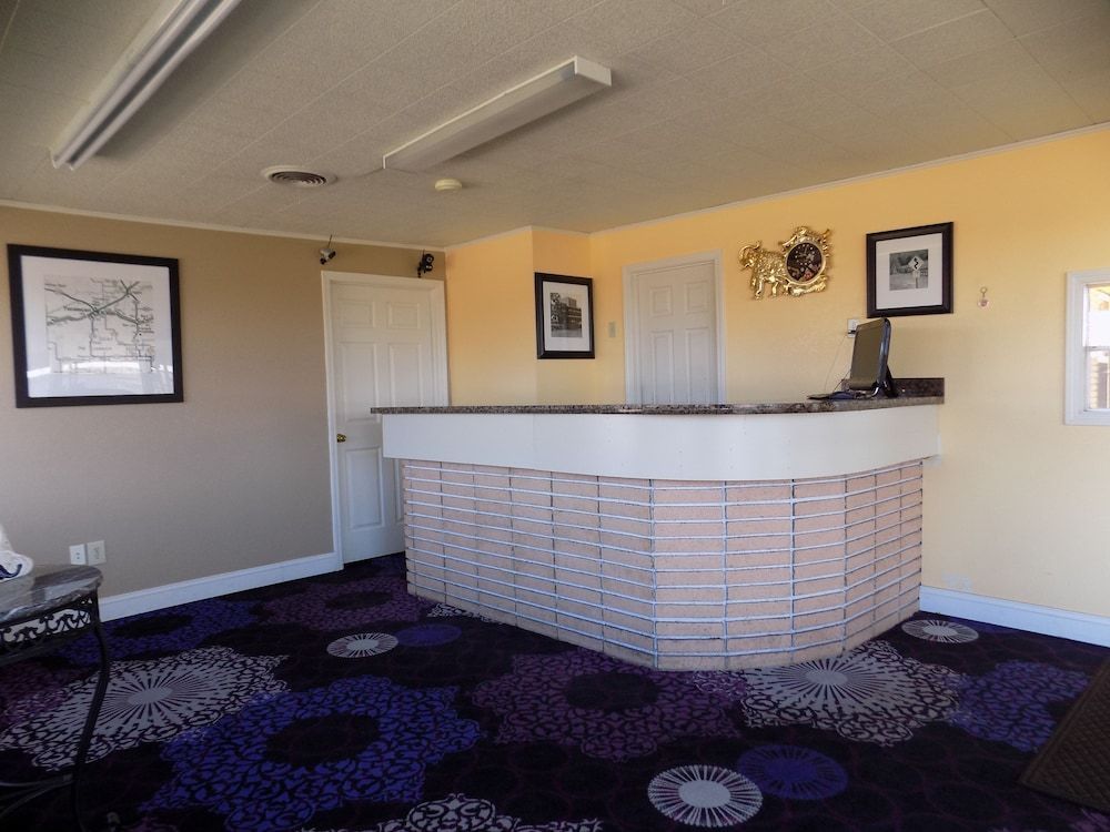 Budget Inn 2