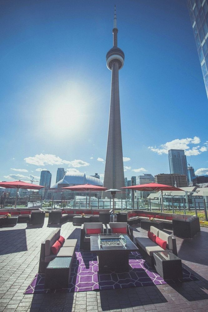 Delta Hotels by Marriott Toronto 2