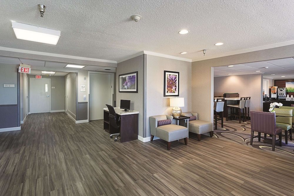 La Quinta by Wyndham Baton Rouge Siegen Lane 2