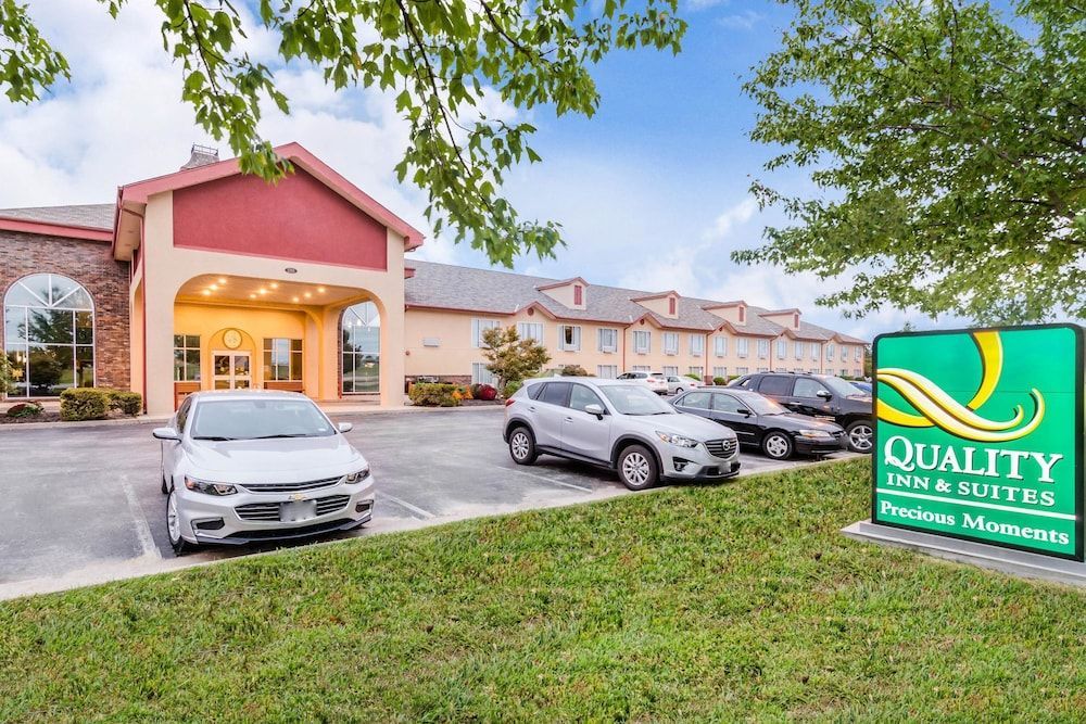 Quality Inn & Suites Carthage near Precious Moments Chapel 1