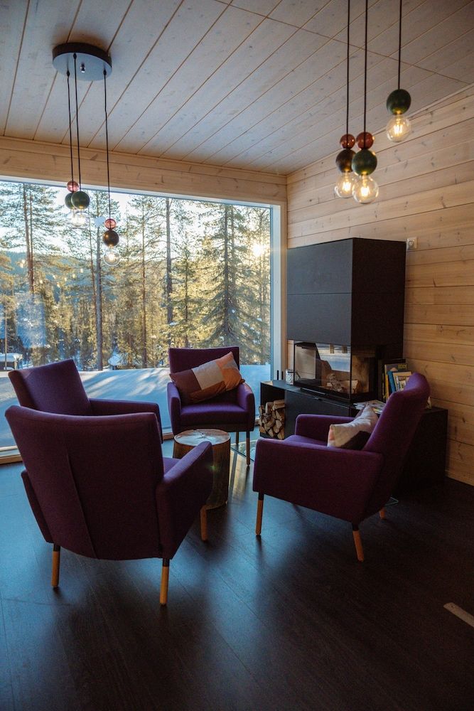 Arctic Skylight Lodge 2