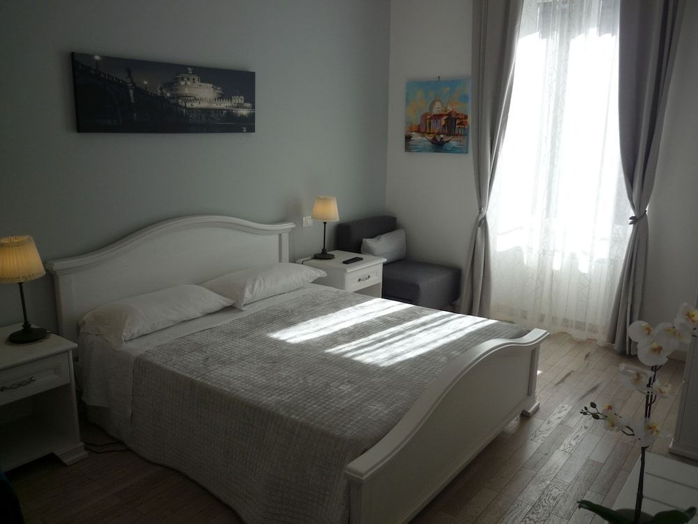 My Bed Vatican Museum 2