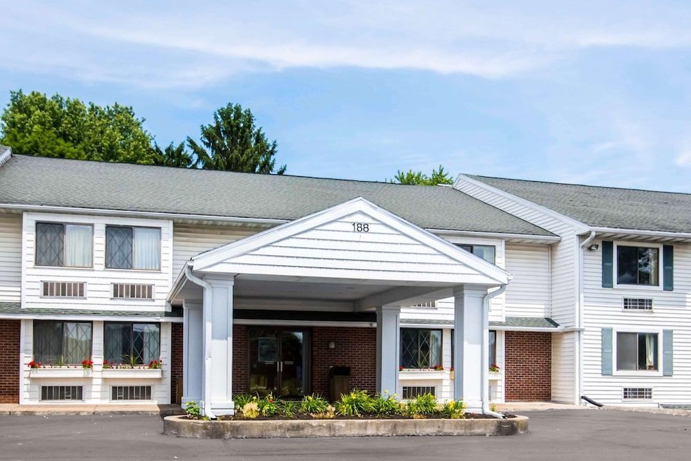 Quality Inn Cortland - University Area 1