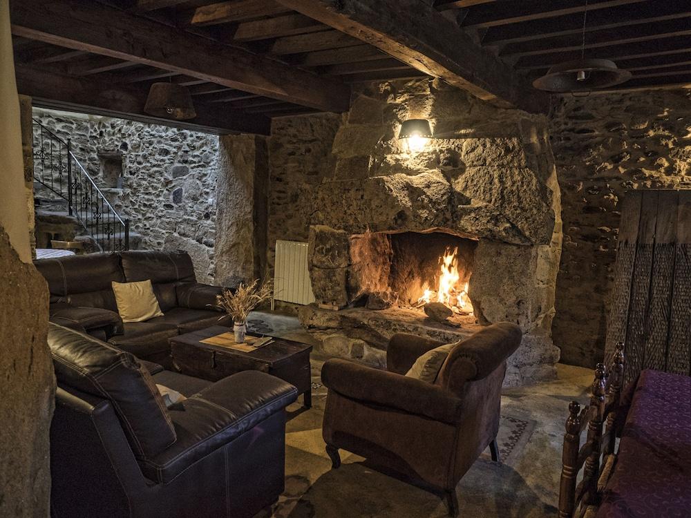 Hotel Rural Bermellar 1