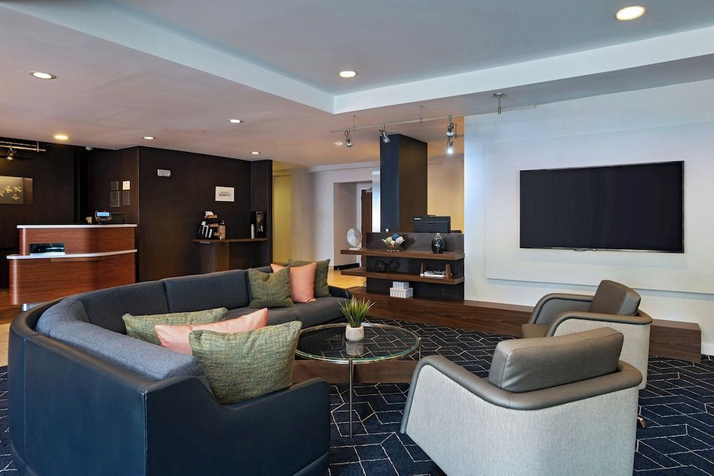 Courtyard by Marriott Austin The Domain Area 2