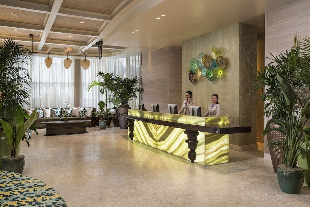 The Palms Hotel & Spa 2