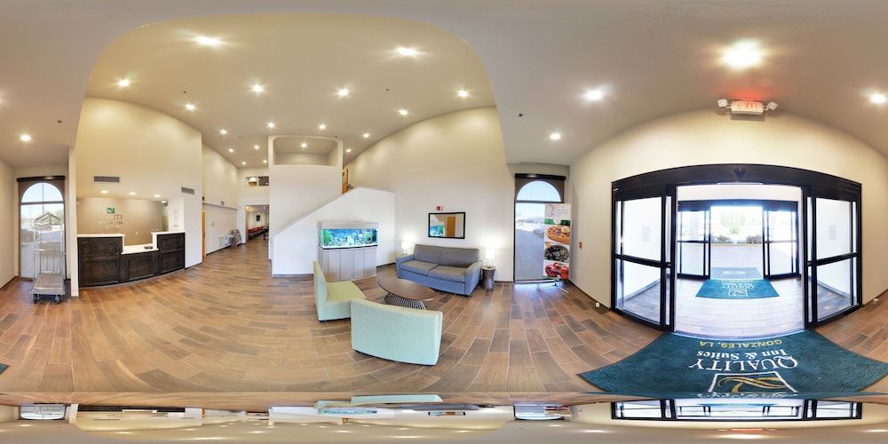 Quality Inn & Suites Near Tanger Outlet Mall 1