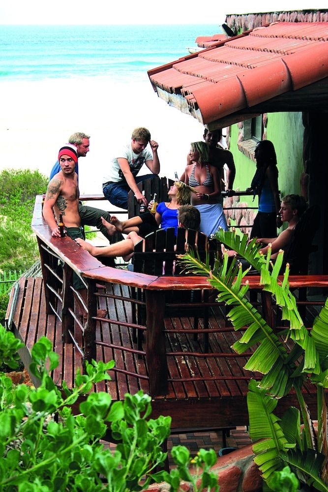Island Vibe Backpackers Jeffreys Bay 1