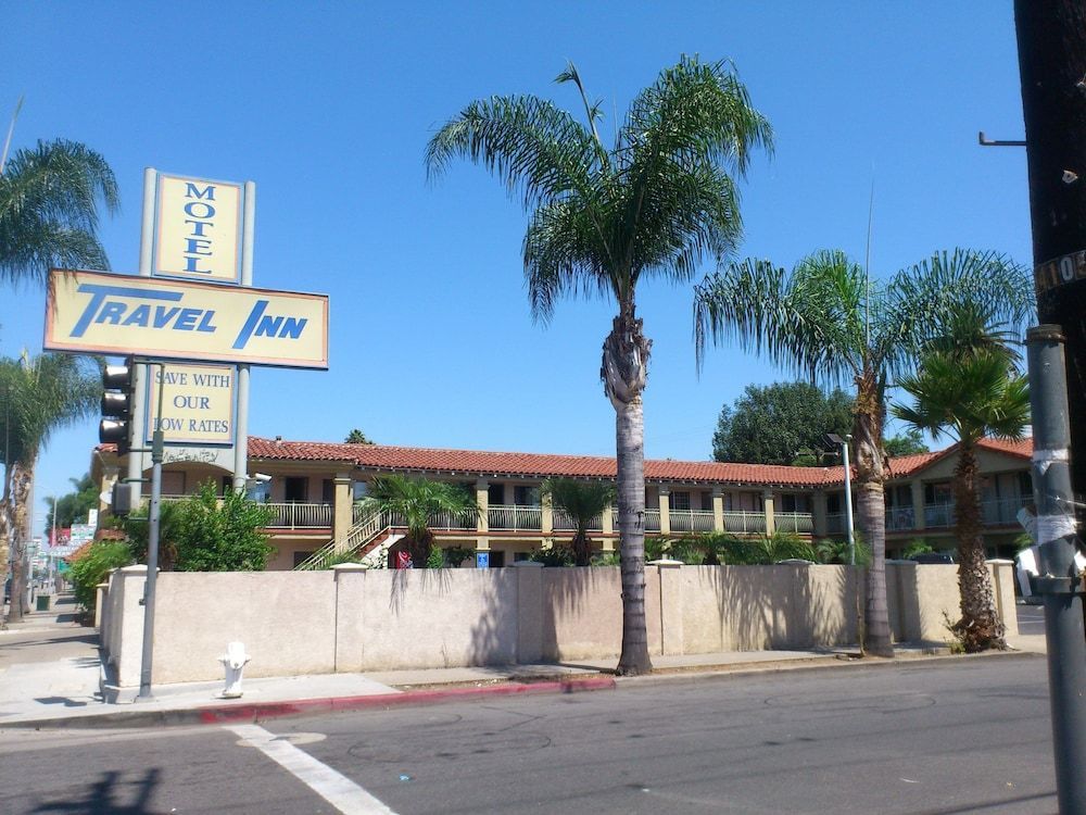 Santa Ana Travel Inn 2