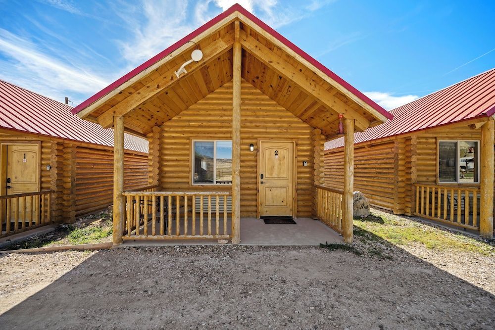 Bryce Canyon Log Cabins 1