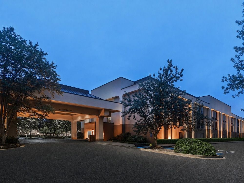 Aiken Midtown Hotel 1