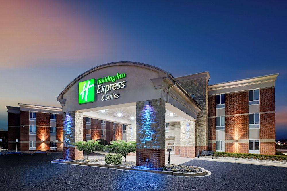 Holiday Inn Express & Suites AUBURN HILLS by IHG 1