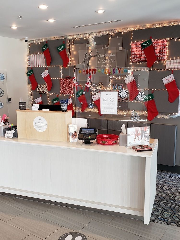 Holiday Inn Express & Suites OTTAWA by IHG 2