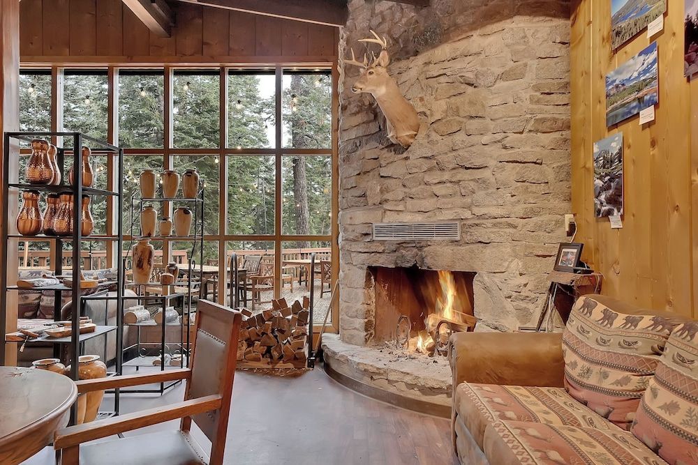 Kit Carson Lodge 2
