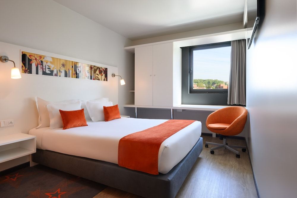 Star Inn Porto 1