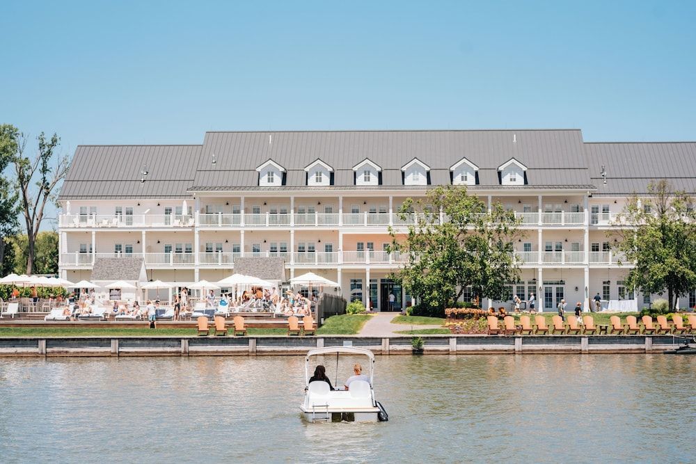 The Lake House on Canandaigua 1