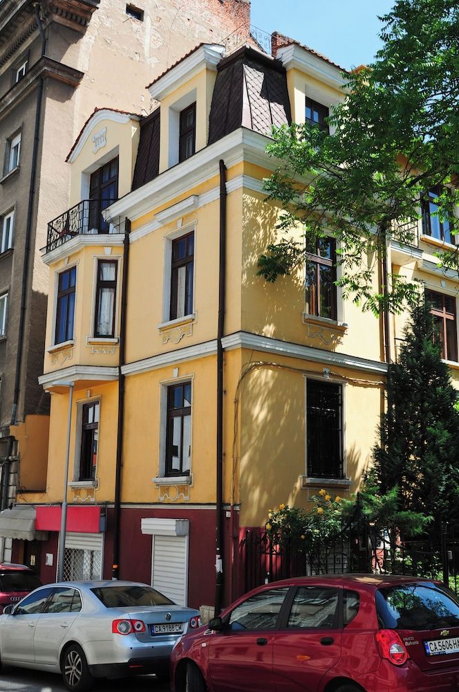 L'Opera Guest House 1