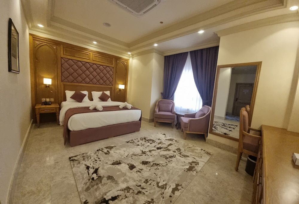 Lyon - Ibri - ALNEBRAS HOTEL - Ibri