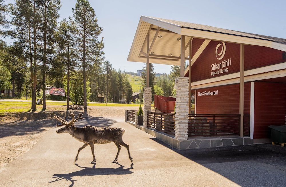 Paris - Levi - Lapland Hotels Sirkantähti - Levi
