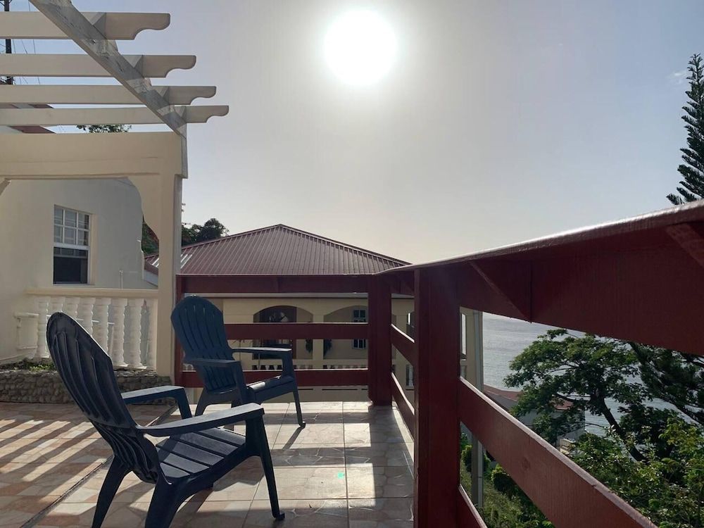 Paris - Soufrière - Story Villa 2 Bedrooms with Mountain & Ocean View - Soufrière