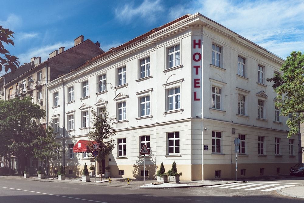 Paris - Belgrade - Theater Hotel Belgrade - Belgrade
