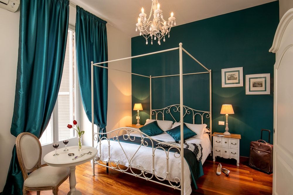 Lyon - Rome - Avignonesi Suites - CA Domus Collection - Rome