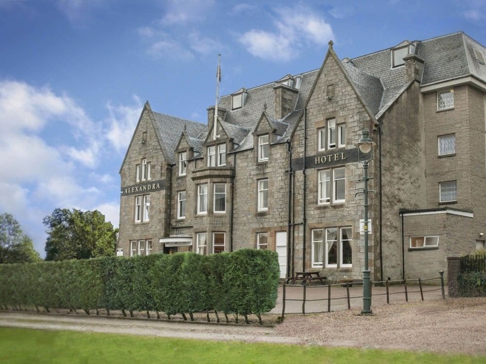 Paris - Fort William - Alexandra Hotel - Fort William