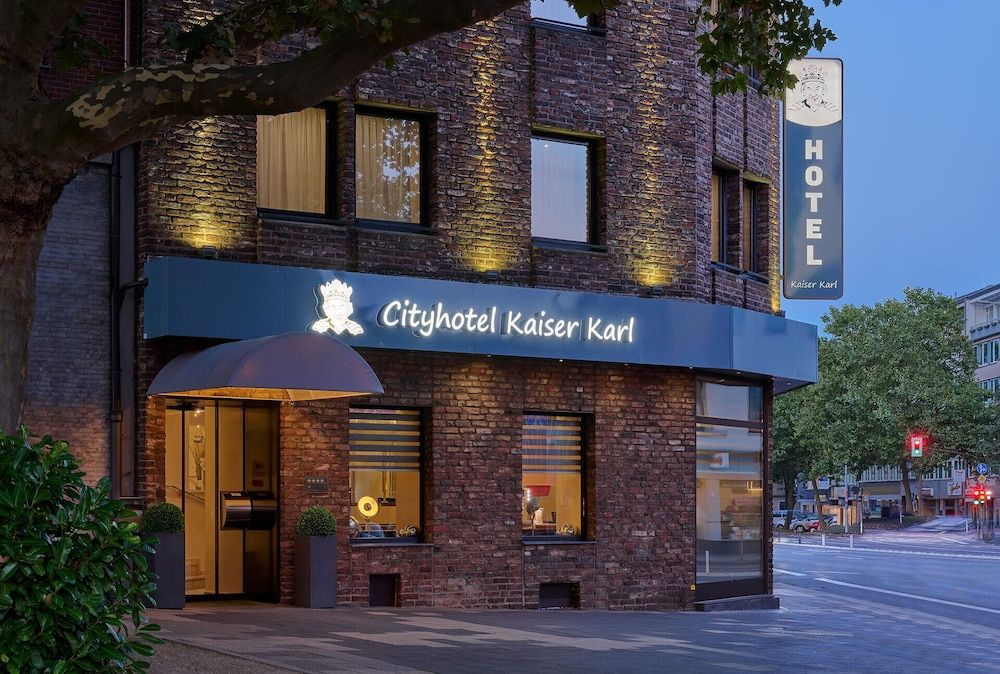 Paris - Aix-la-Chapelle - Cityhotel Kaiser Karl Aachen - Aix-la-Chapelle