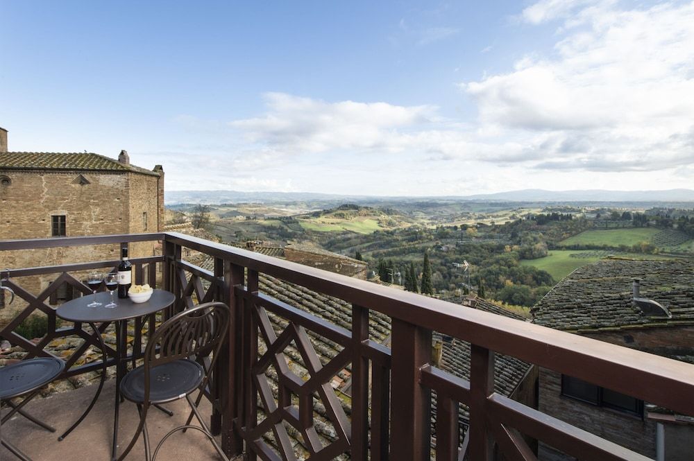 Bâle Mulhouse - San Gimignano - Hotel La Cisterna - San Gimignano