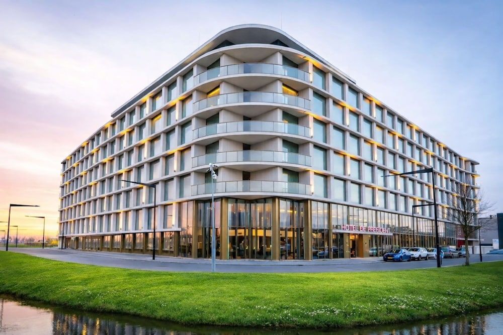 Paris - Schiphol - OZO Hotels De President Amsterdam Schiphol Airport - Schiphol