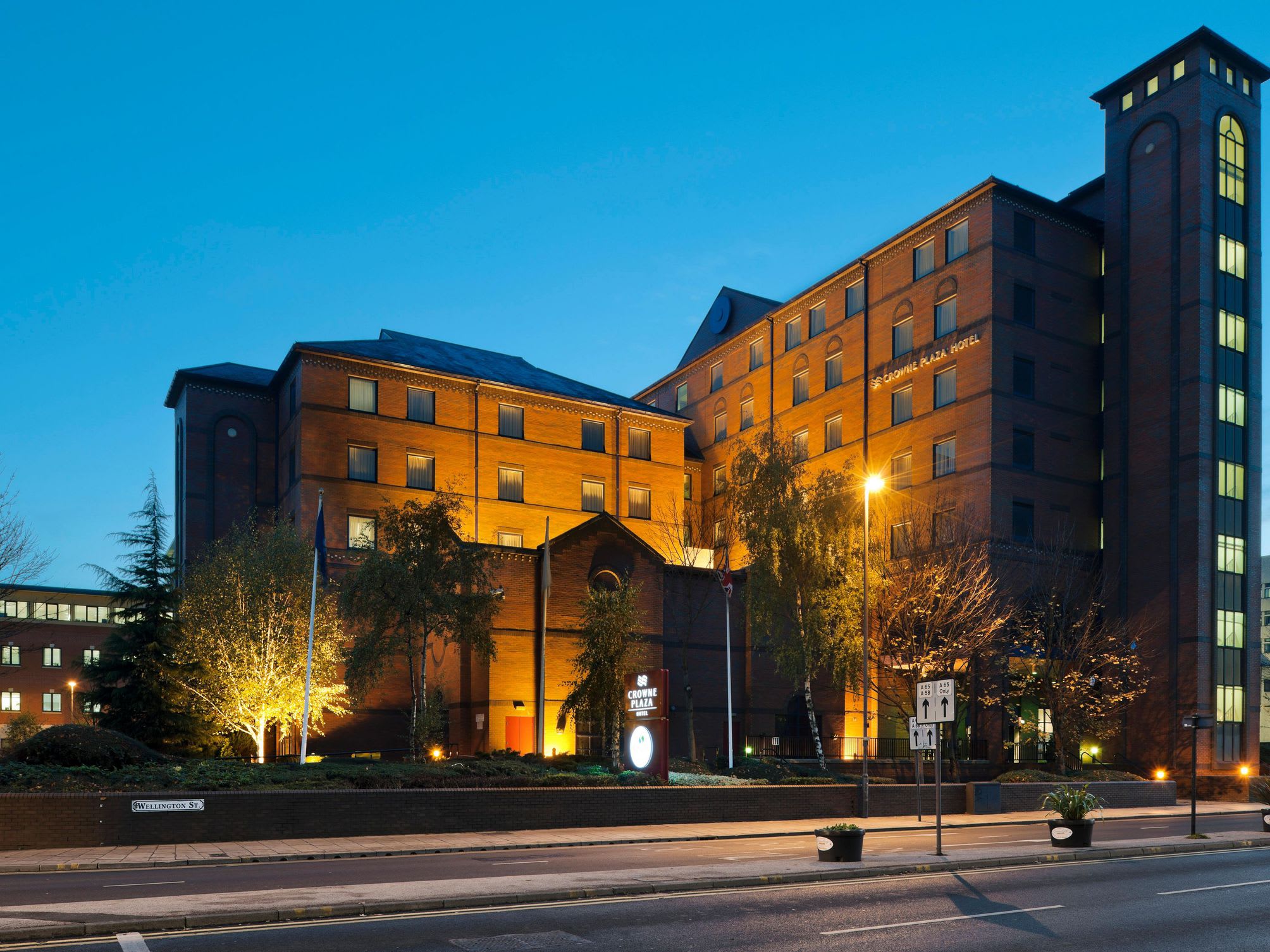 Crowne Plaza LEEDS by IHG 1