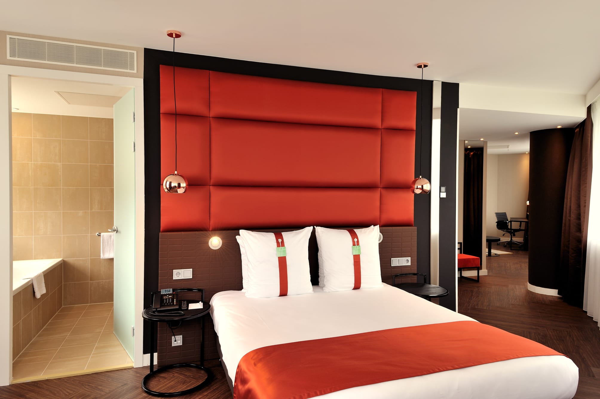 Holiday Inn AMSTERDAM - ARENA TOWERS by IHG 2