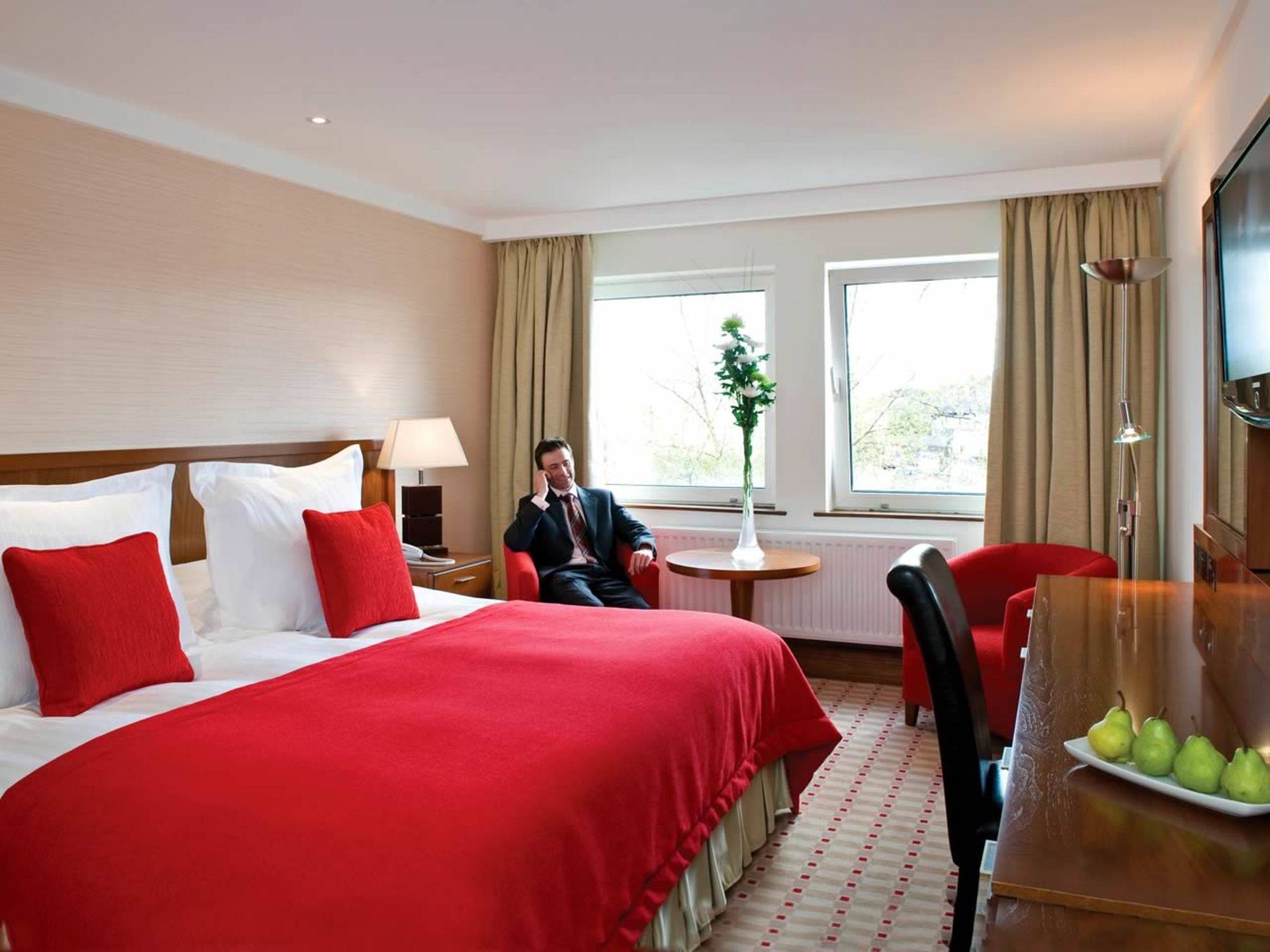 The Stormont Hotel 2