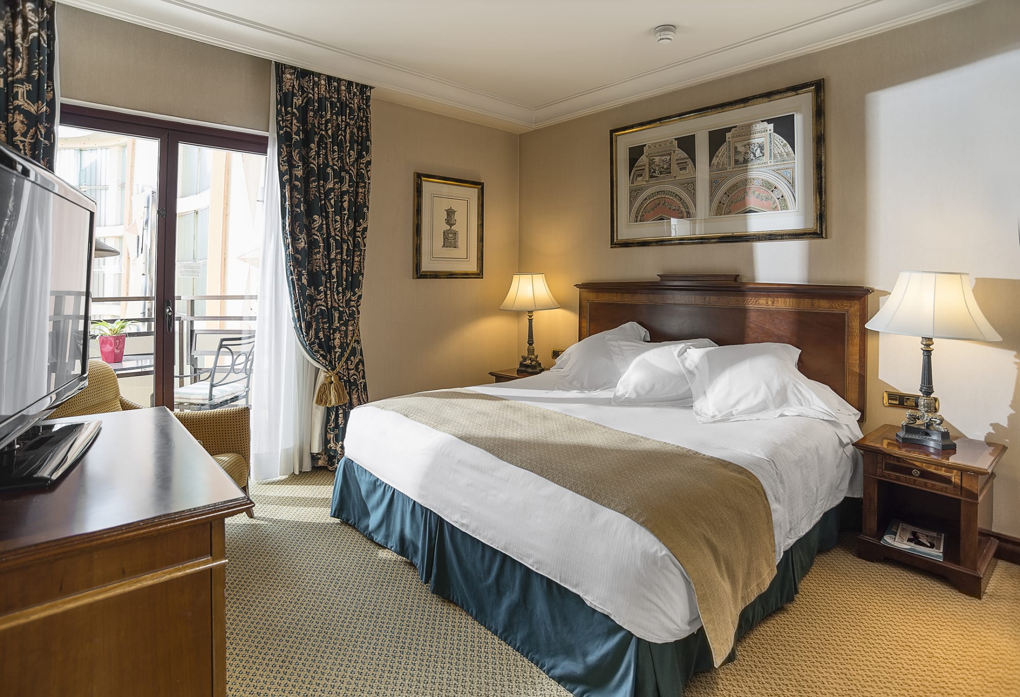 InterContinental Hotels MADRID by IHG 1