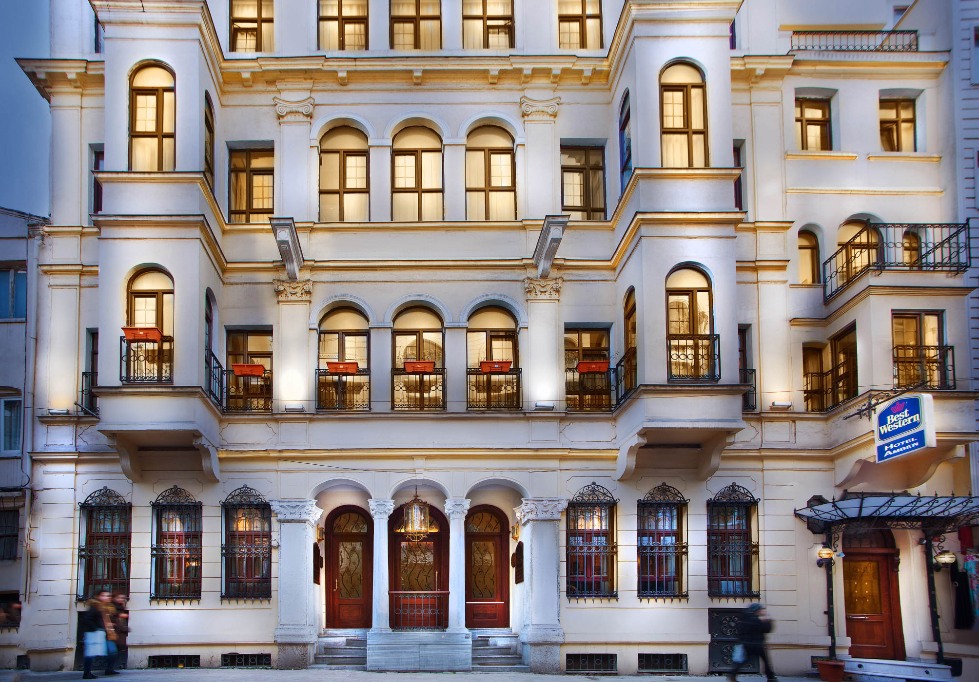 Amber Hotel & Spa 1