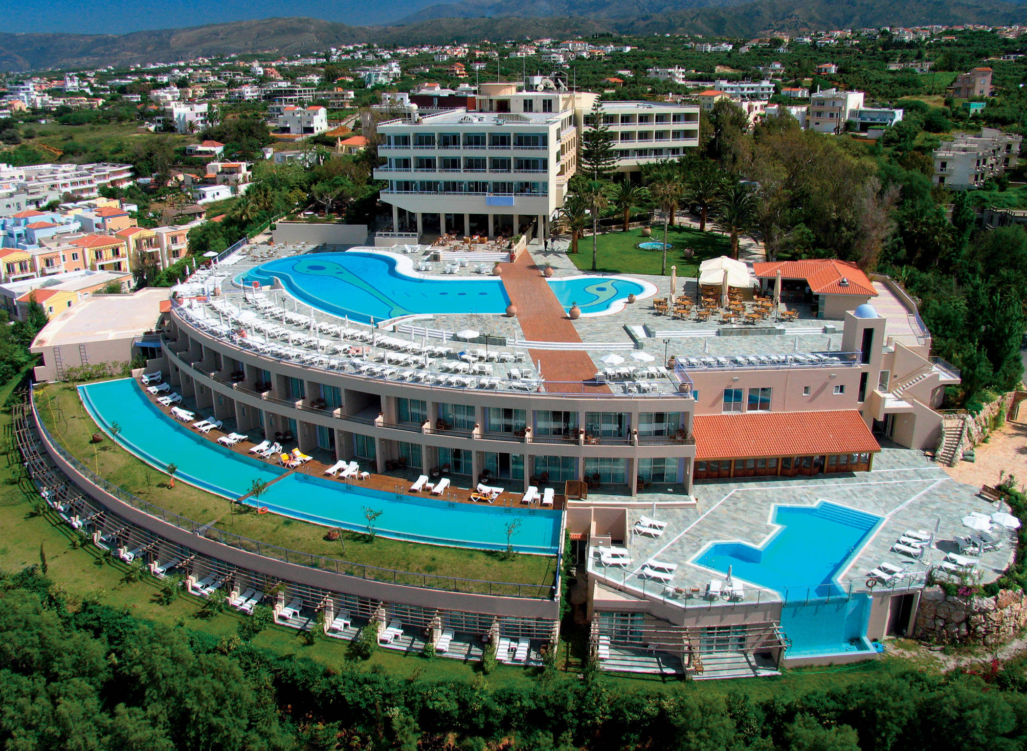 Leptos Panorama Hotel 2