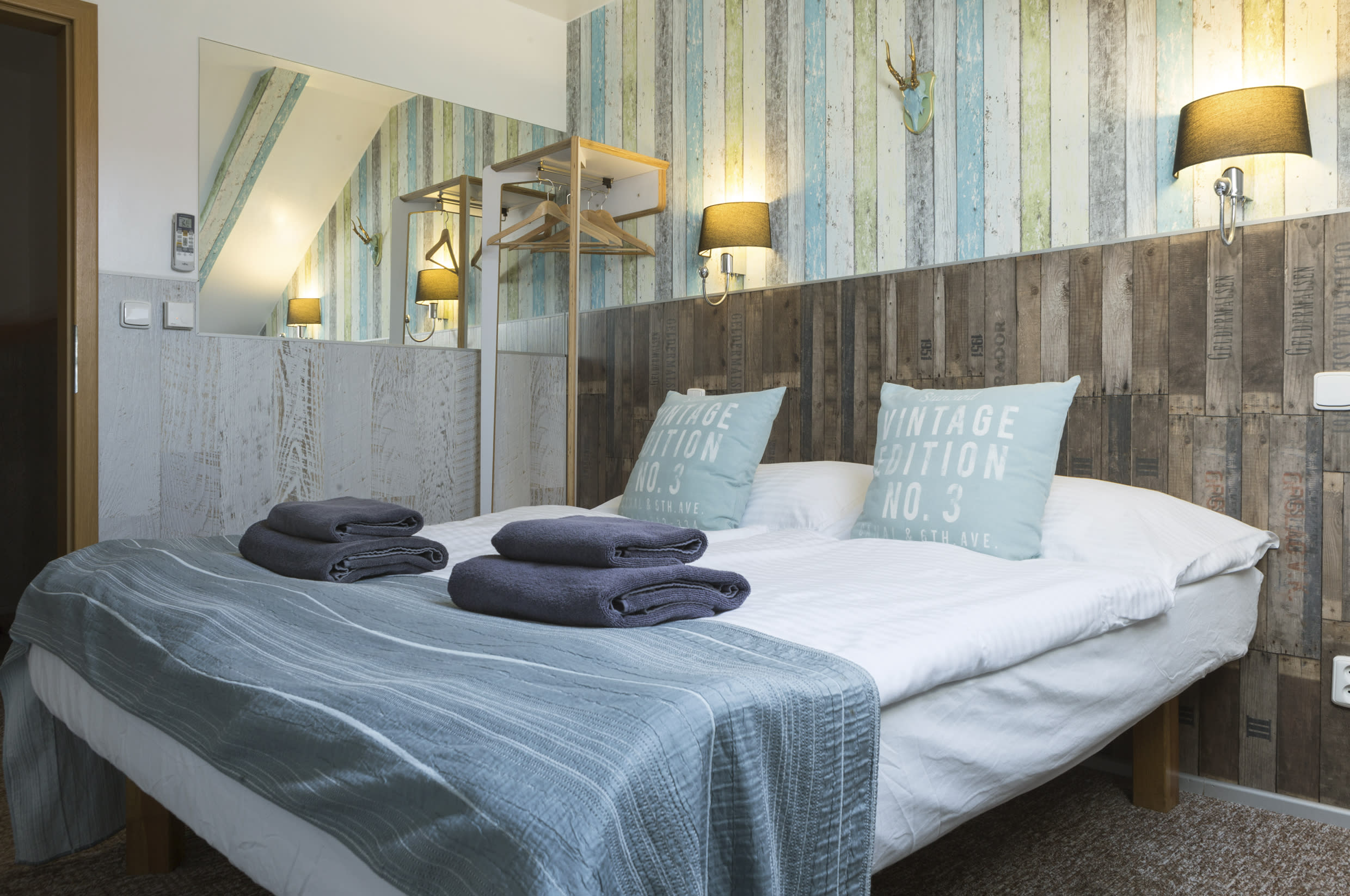 Royal Court Hotel 1