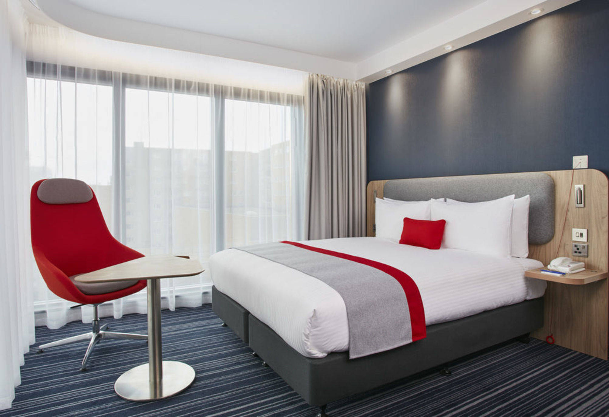 Holiday Inn Express LONDON - EALING by IHG 2