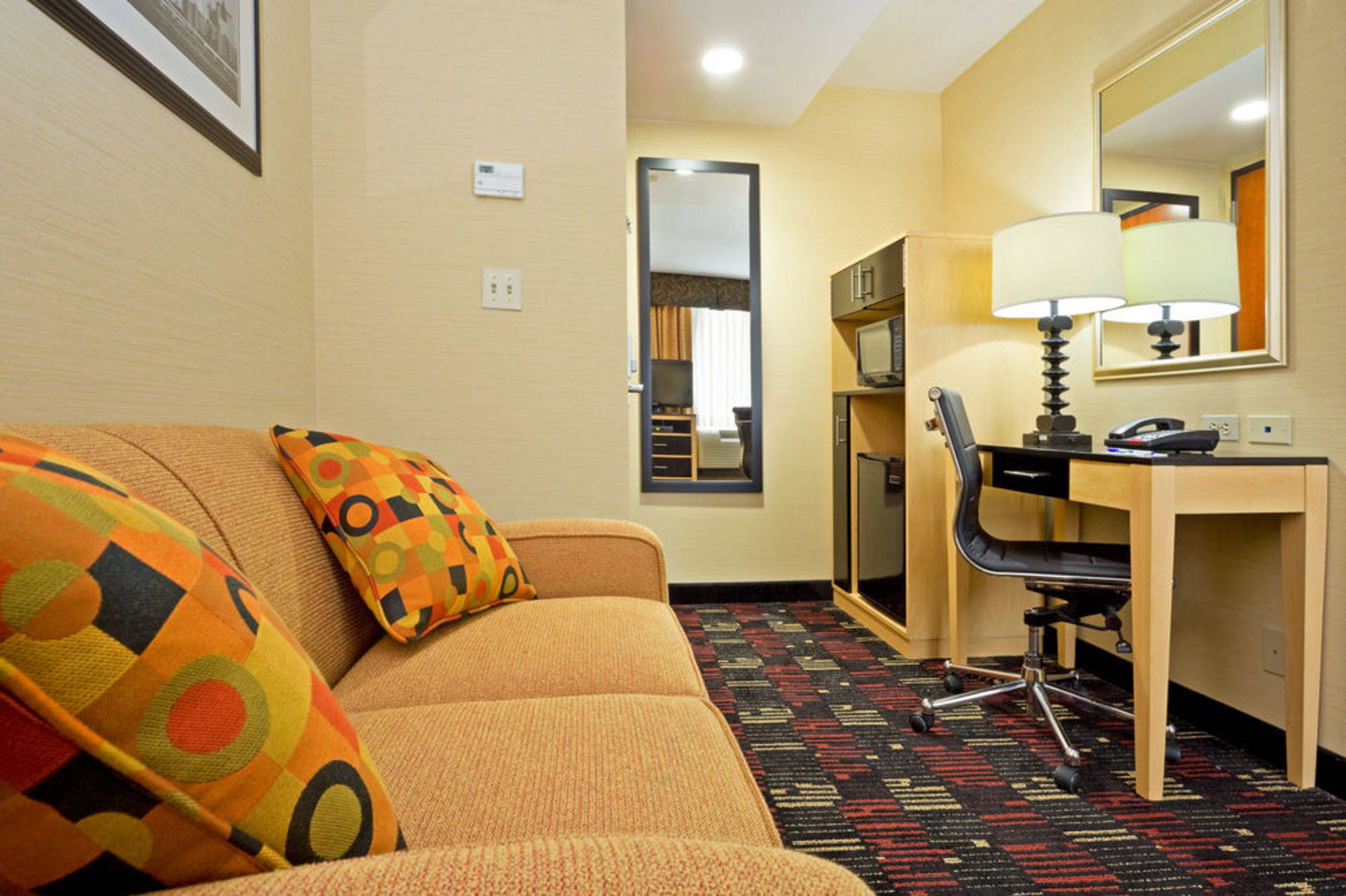 Holiday Inn Express NEW YORK CITY-WALL STREET by IHG 2