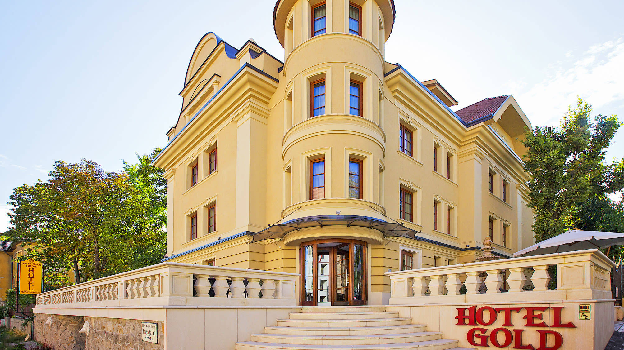 Gold Hotel Budapest 1