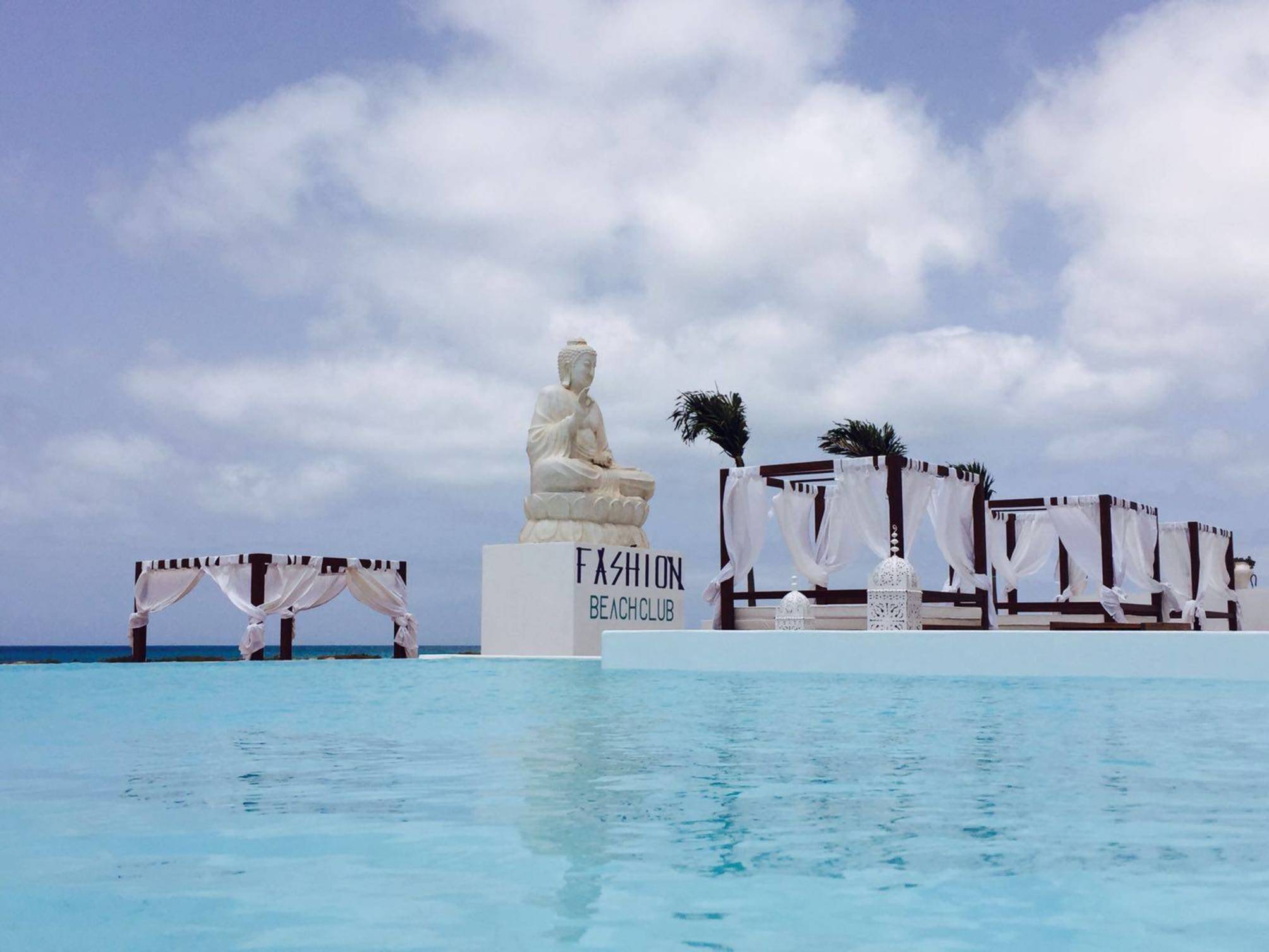 Hotel LIVVO Budha Beach 2
