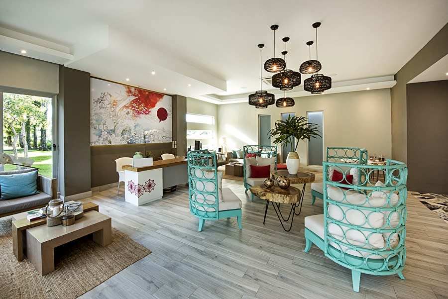 SELECT GRAND PARADISE PLAYA DORADA 2
