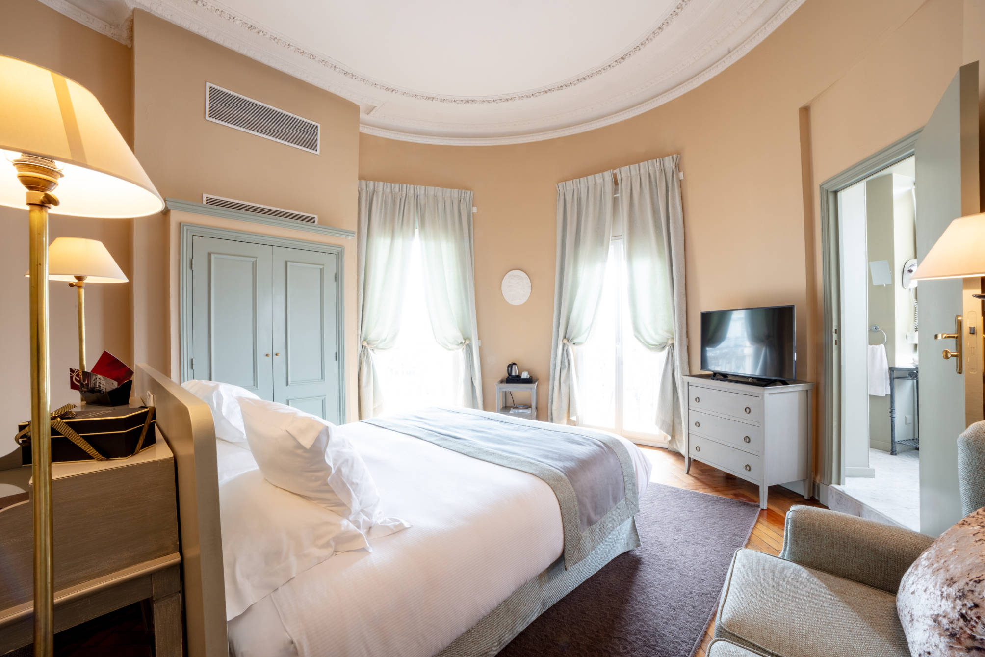 Le Cavendish 1
