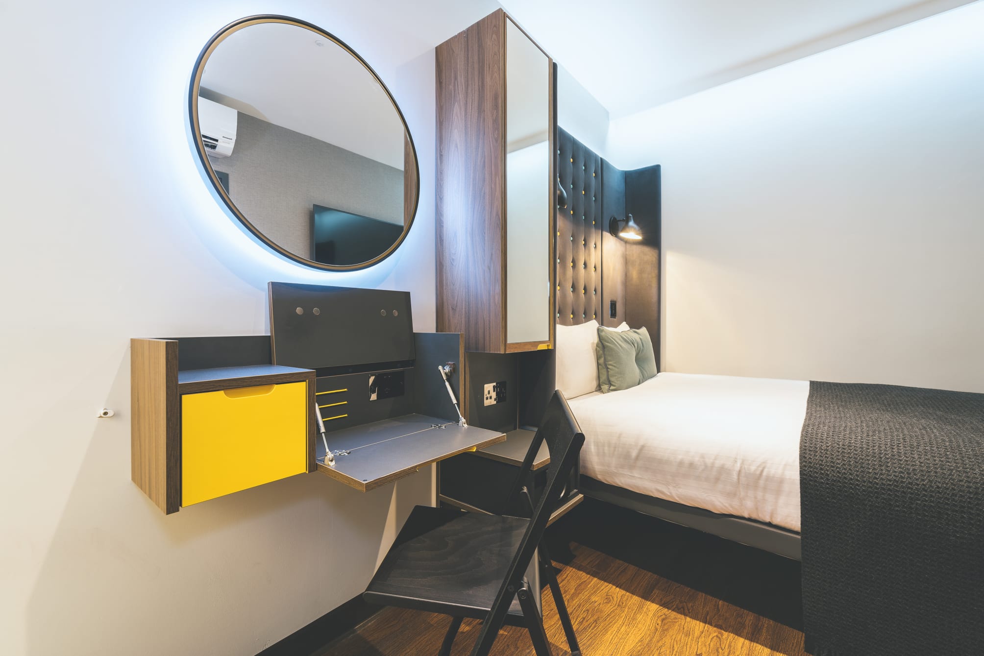 Point A Hotel Edinburgh Haymarket 2