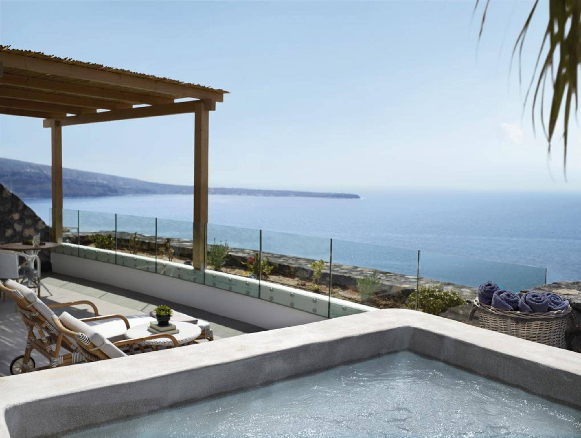 Santo Pure Oia Suites & Villas 1