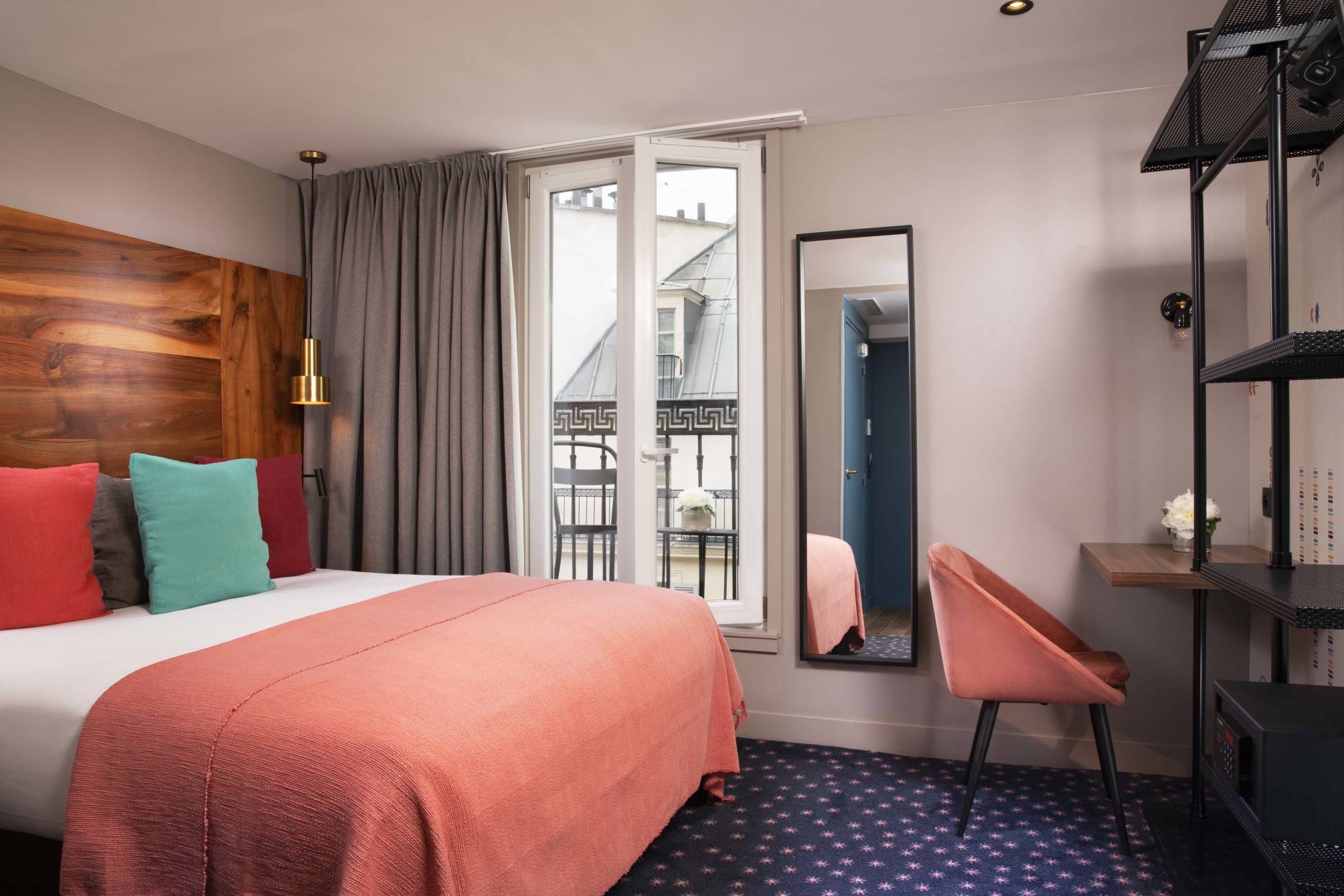 Hôtel Maxim Folies 2