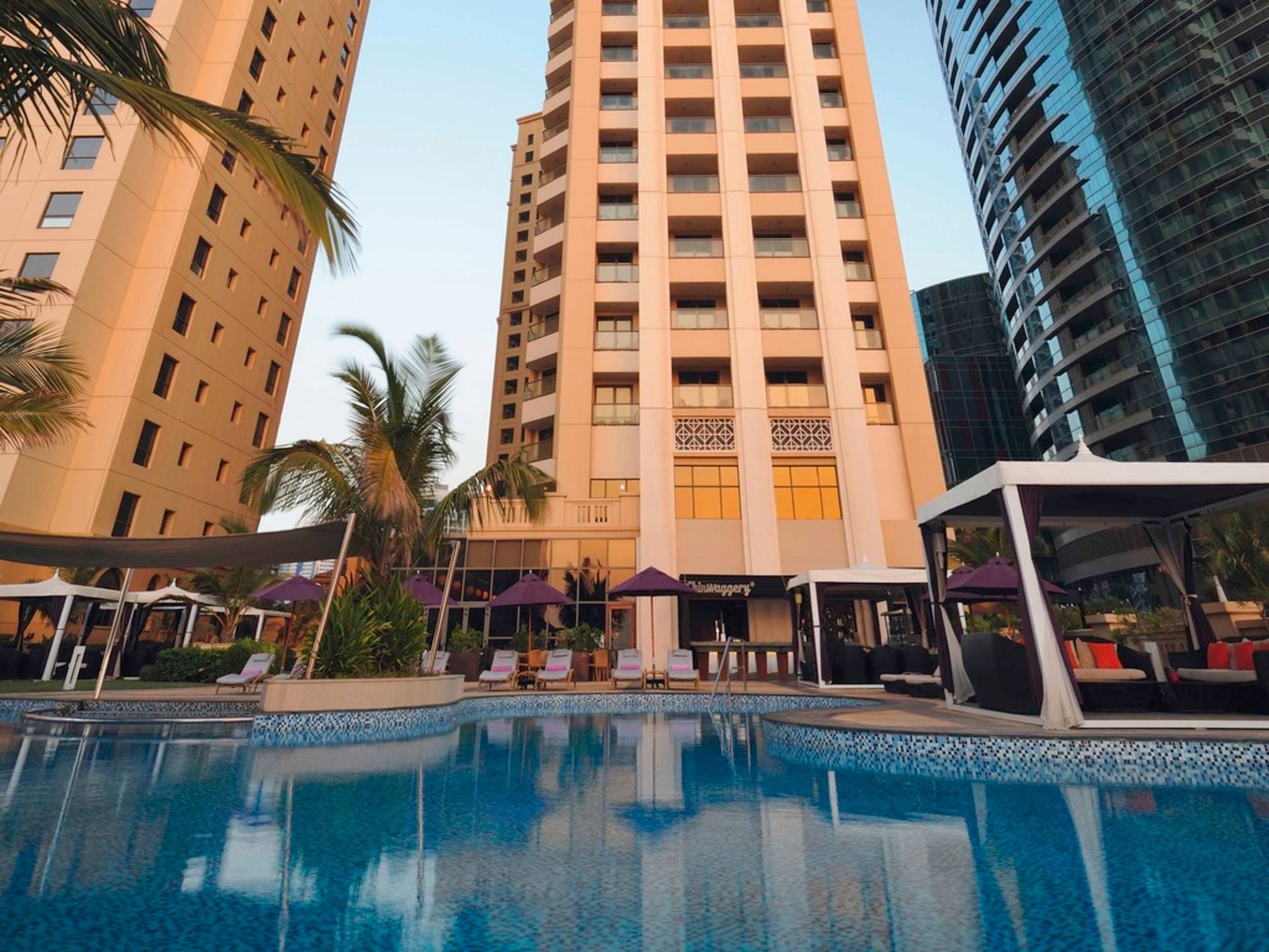 Mövenpick Hotel Jumeirah Beach 2