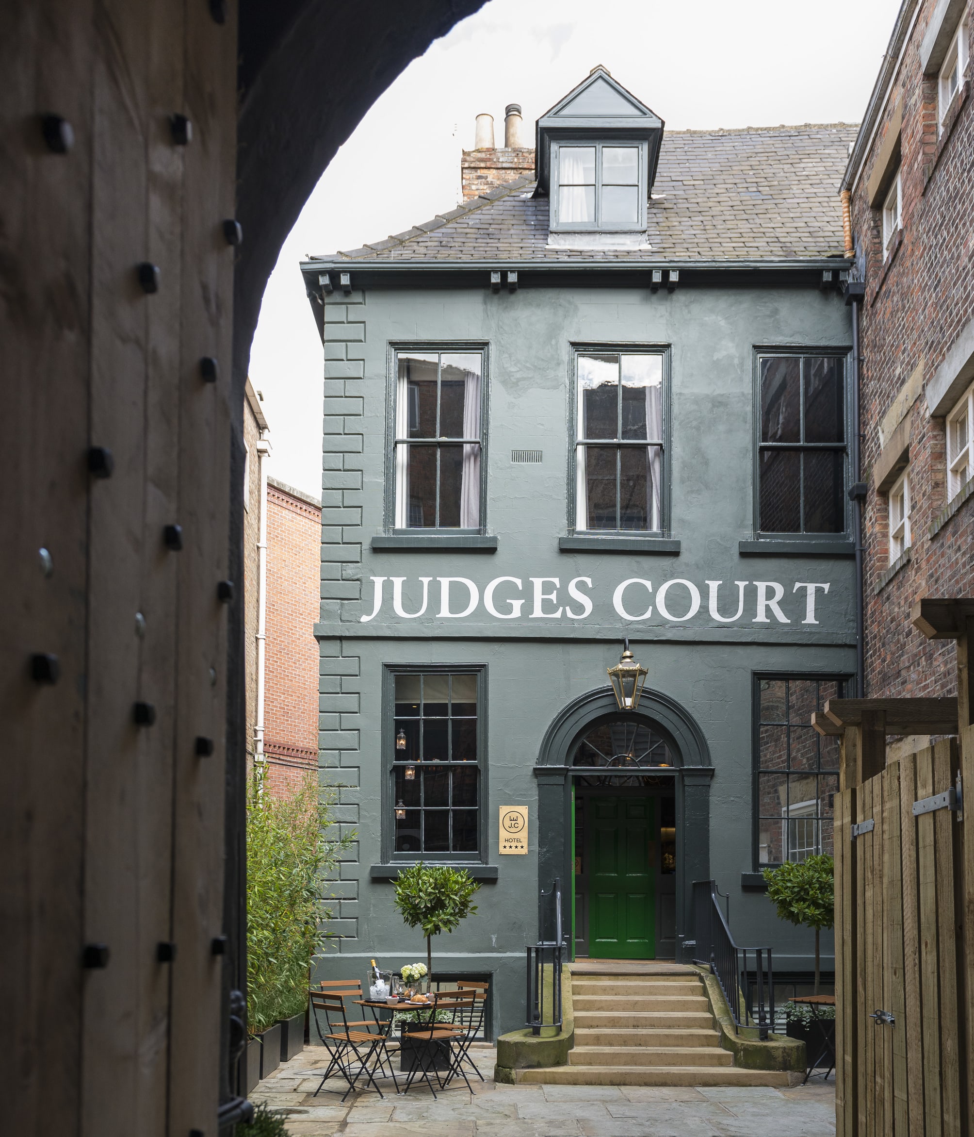 Judges Court 1